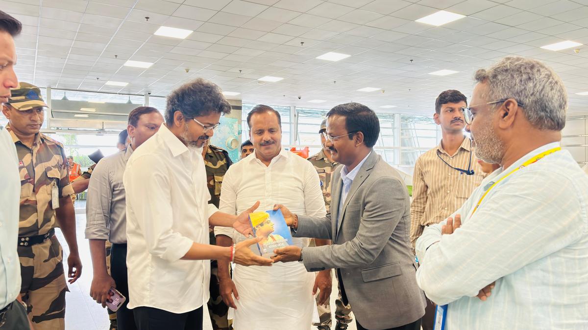 Tamil Nadu CM Vijay in Karnataka, to visit Kolluru Mookambika temple